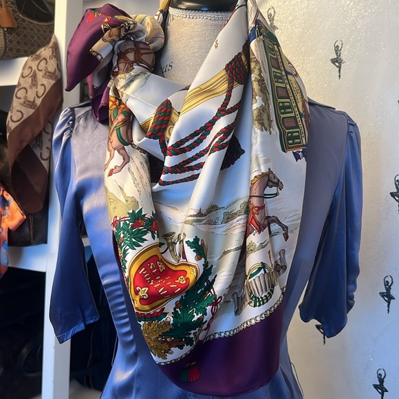 Gucci Equestrian "Servizi Postali" Design 100%Silk Scarf Made in Italy Auth.90cm - Picture 6 of 13